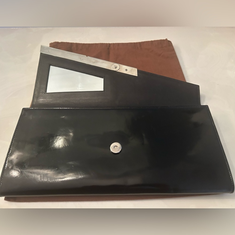 Gucci Black Patent Leather Clutch - Picture 2 of 8